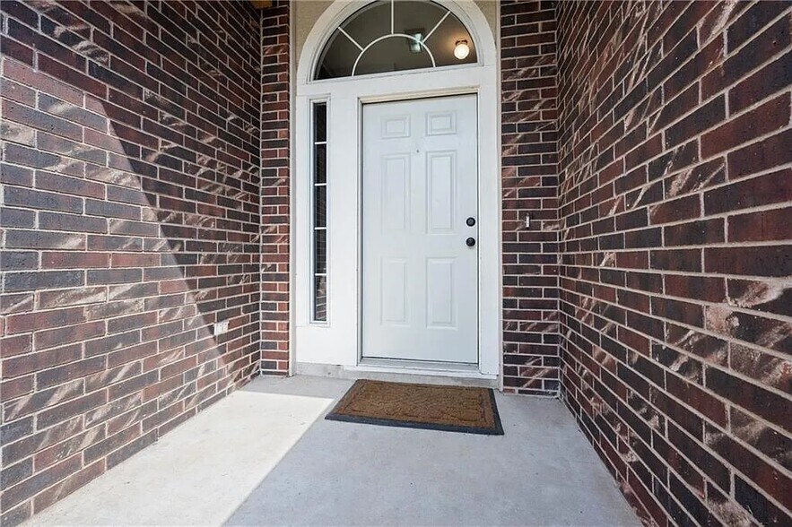 Building Photo - 609 Ranchero Rd