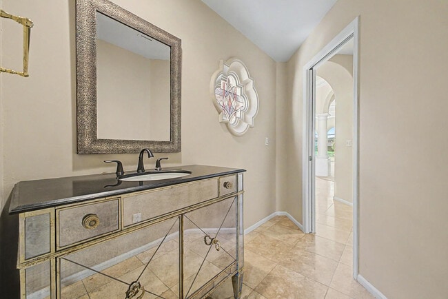 Building Photo - 8407 E Del Camino Dr