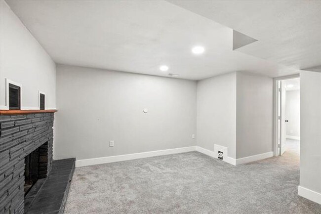 Building Photo - Completely Remodeled Northside 3 Bedroom 2...