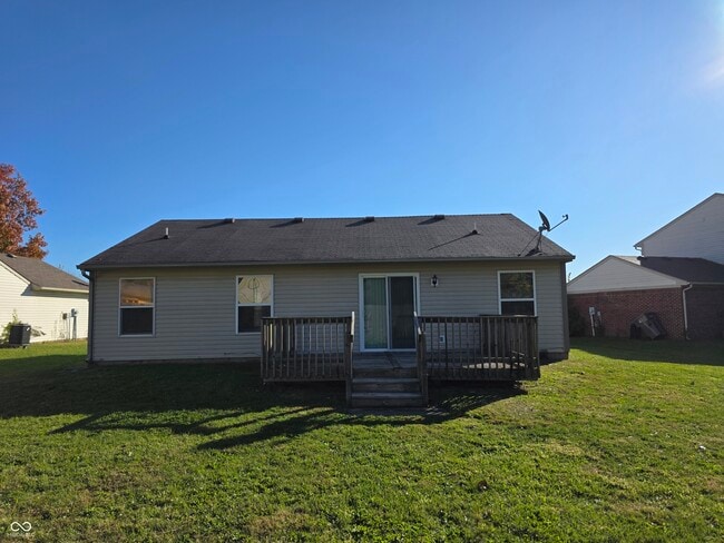 Building Photo - 6165 Pinnacle Blvd