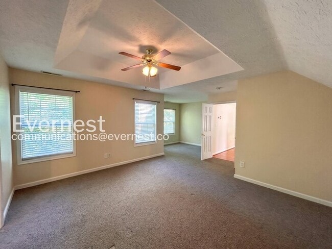 Building Photo - 4 Bed - 2.5 Bath Spacious Home with Modern Amenities and Community Perks / Available Now!