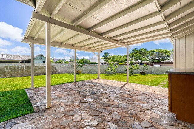 Building Photo - 95-566-566 Wailoa Loop