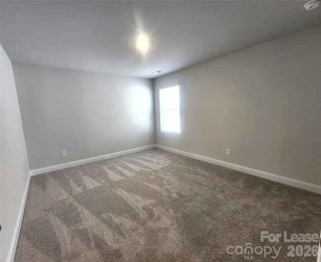 Building Photo - 4005 Puddle Pond Rd