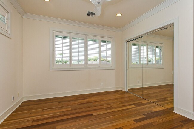 Building Photo - 4716 Farmers Rd