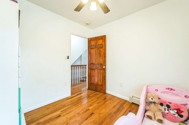 Building Photo - Experience Modern Luxury: Fully Renovated ...