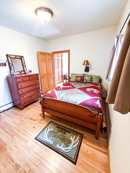 Building Photo - 440 S Peninsula Ln