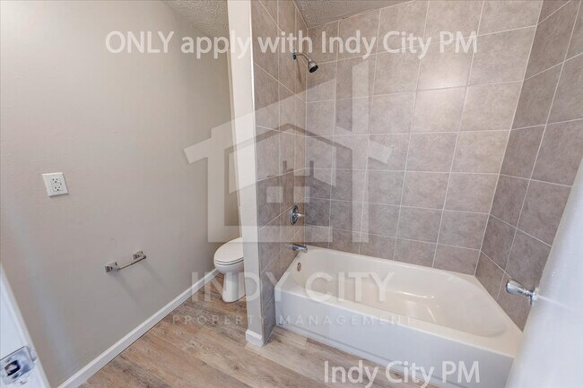 Building Photo - 3440 N Harding St