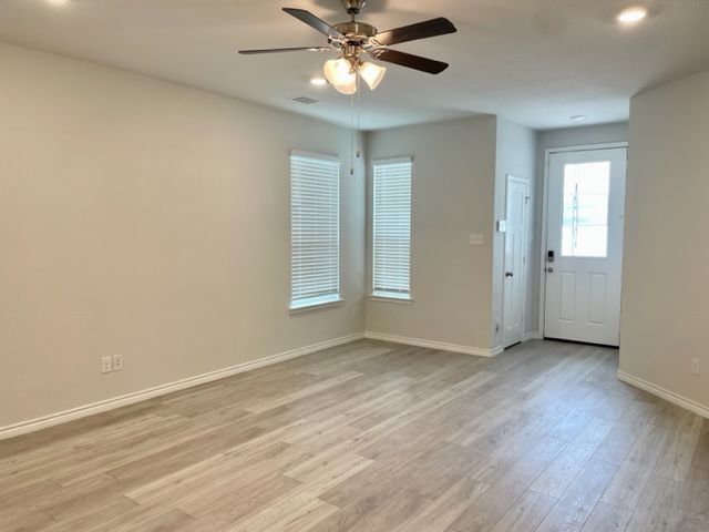 Building Photo - 1051 Toledo Bend Dr
