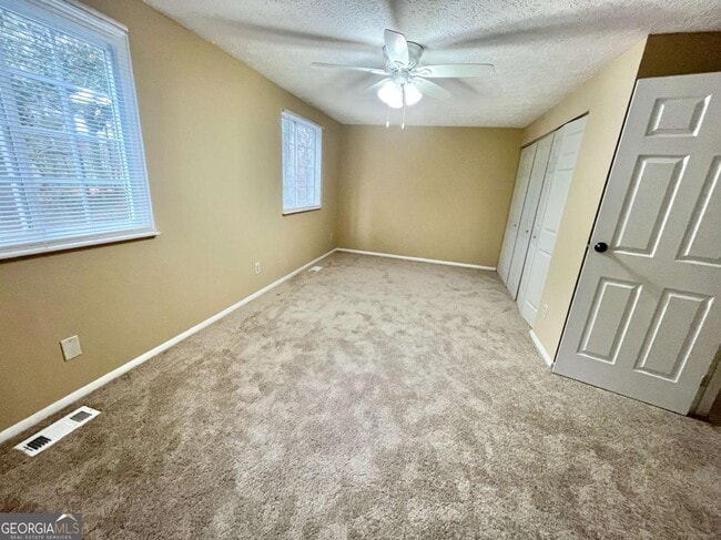 Building Photo - 6418 Meadow Rue Dr