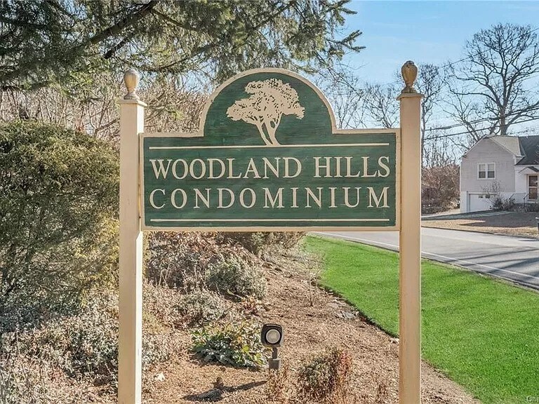 Building Photo - 217 Woodland Hills Rd