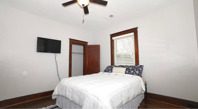 Building Photo - 4603 White Ave