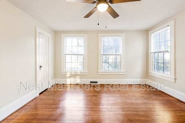 Building Photo - 115 Woodside Ave
