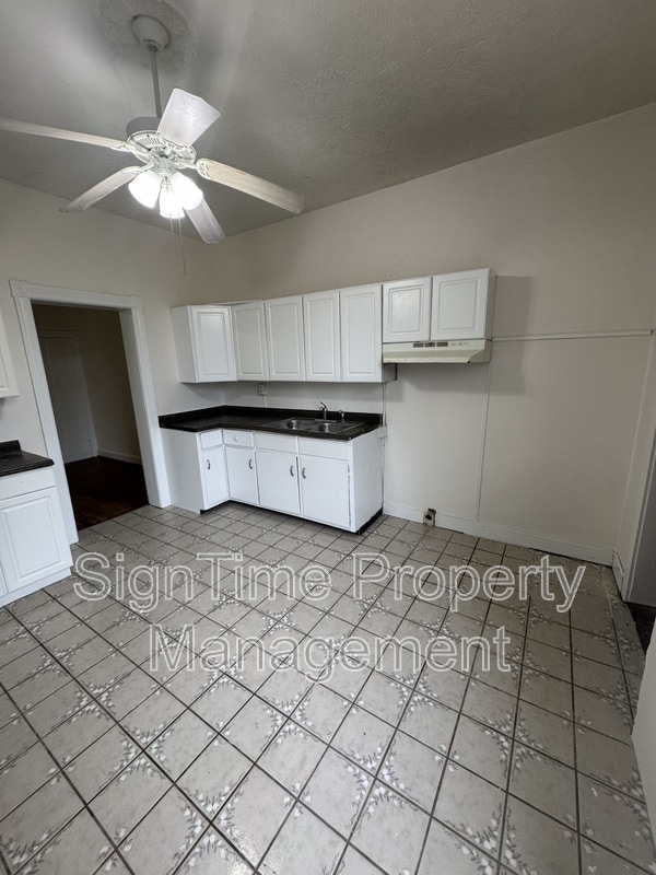 Building Photo - 40-42 East Franklin Street - 1