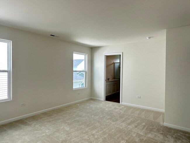 Building Photo - 2656 Lawlor Ln
