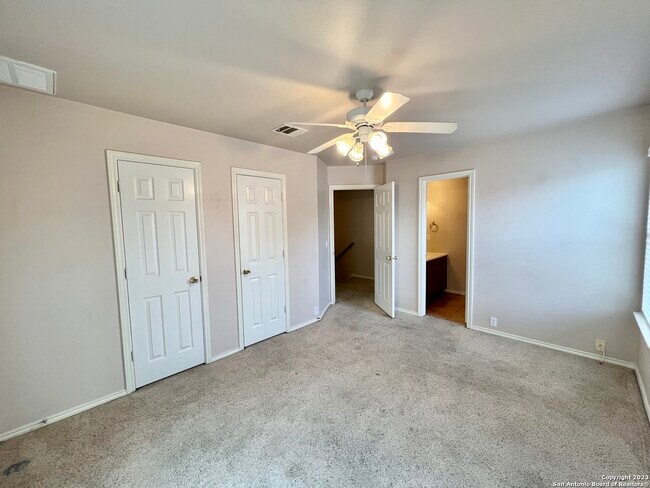 Building Photo - 301B Utterback-