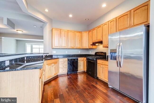 Building Photo - 6160 Cinnamon Ct
