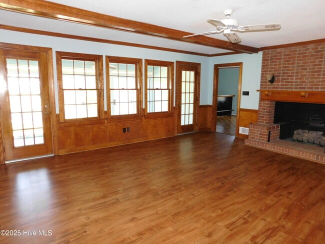 Building Photo - 6109 Schooner Ct