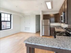 Building Photo - 53 Marston St