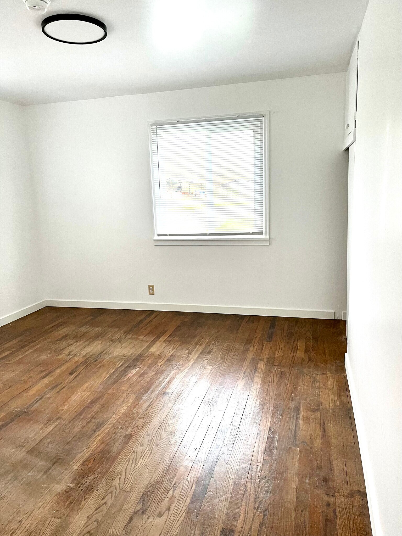 Building Photo - 14318 67th Ave NE