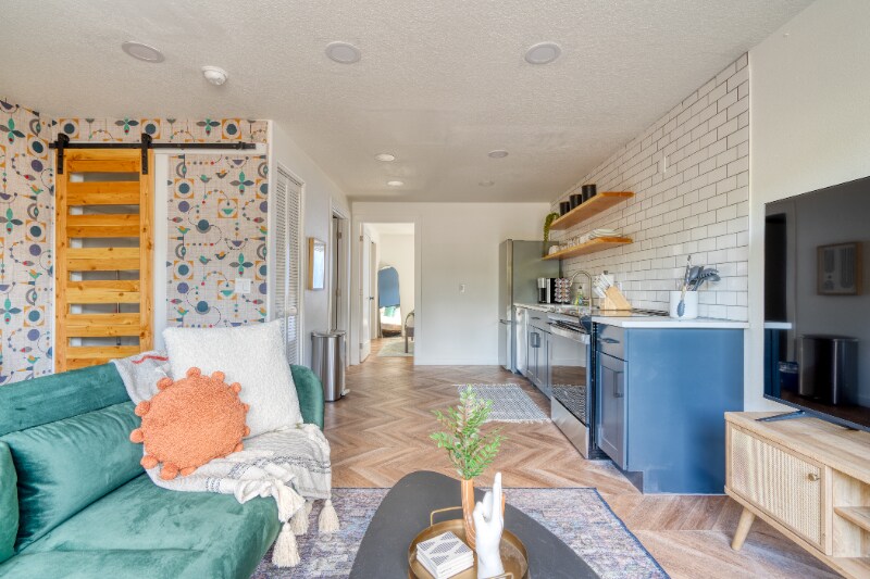 Building Photo - 5222 SE Holgate Blvd