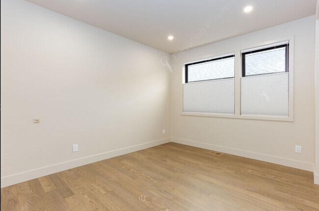 Building Photo - Exquisite Tetherow Living with Resort Memb...
