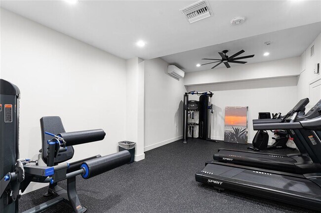 Building Photo - 1390 Gulf Blvd