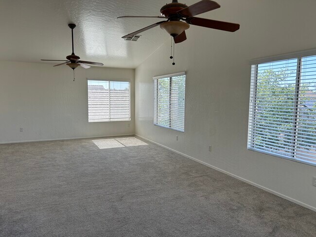 Building Photo - 13435 W Berridge Ln