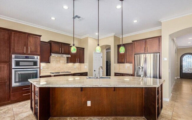 Building Photo - 14892 Aldea Dr N