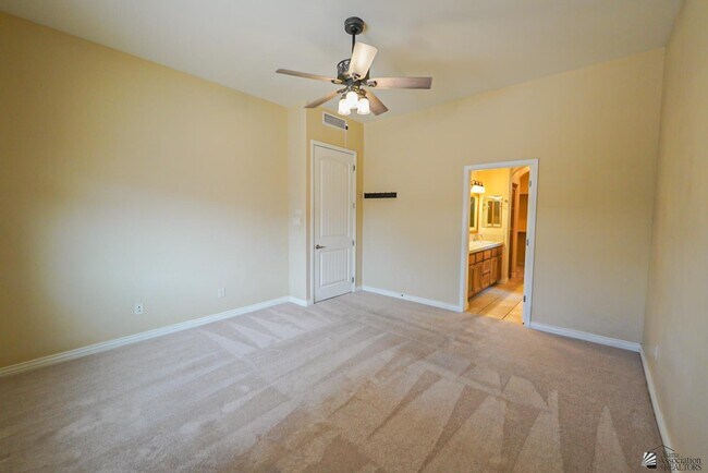 Building Photo - 3476 S Woodpecker Way
