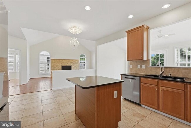 Building Photo - 20242 Hidden Creek Ct