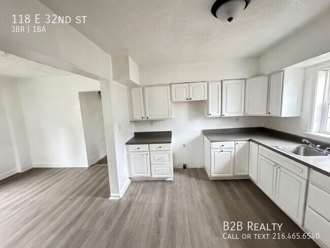 Building Photo - 118 E 32nd St