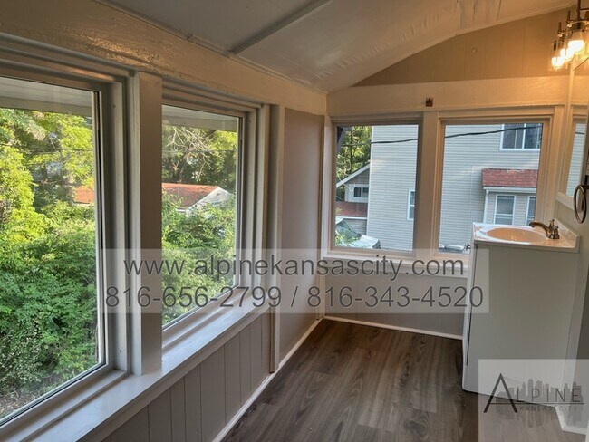 Building Photo - Beautiful Rehab on Corner Lot in Midtown, ...