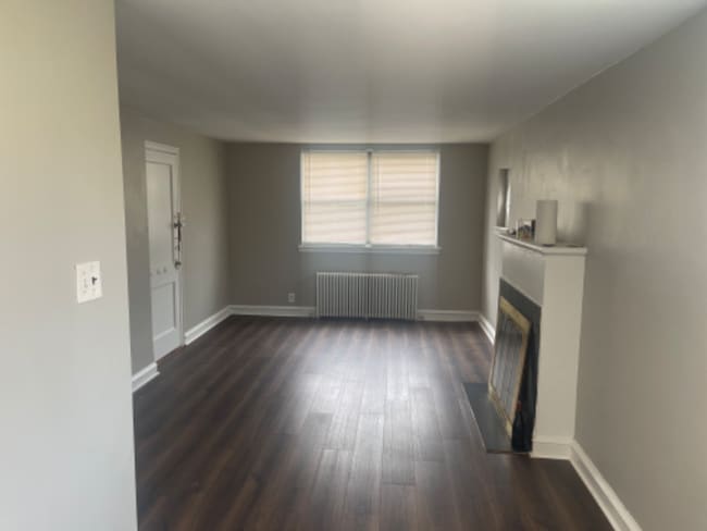 Building Photo - 504 N Pleasant Pl