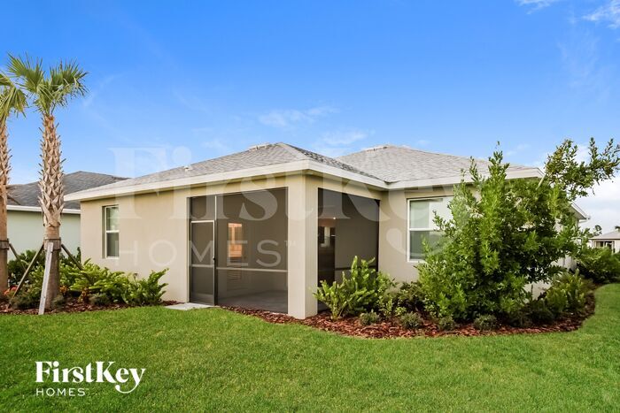 Building Photo - 16128 Sabal Path