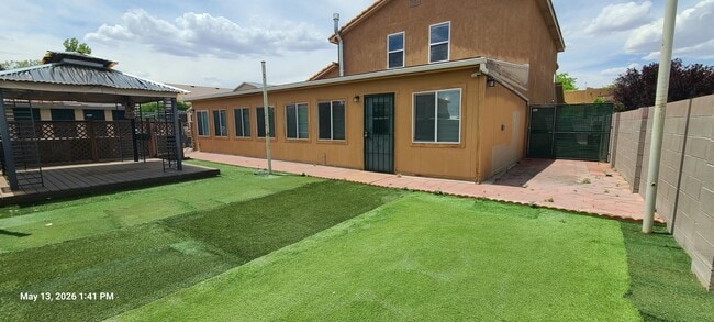 Building Photo - 5052 Westfield Dr NE