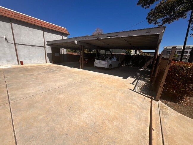 Building Photo - 1224 Dana Dr