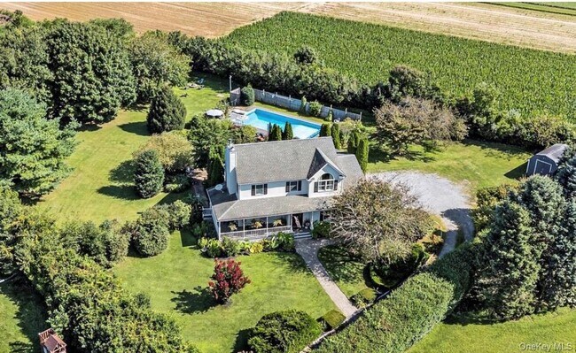 Building Photo - 97 Grant Dr