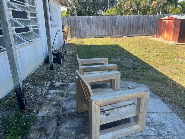 Building Photo - 1467 SE Andrews St