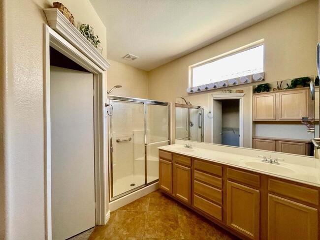 Building Photo - 37882 Turnberry Isle Dr