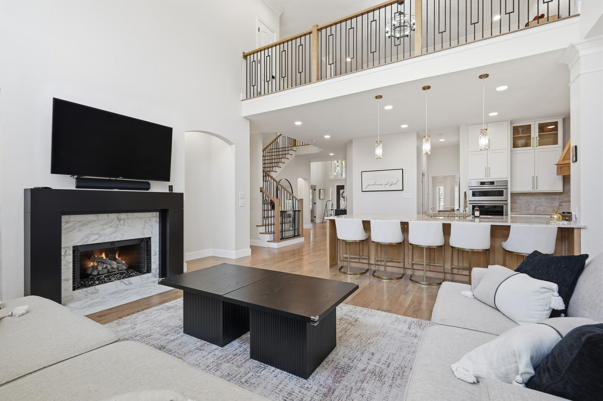 Building Photo - 5315 Cree Dr