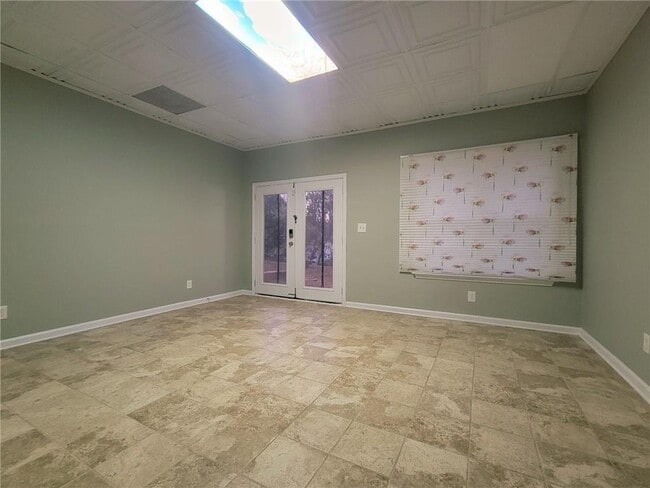 Building Photo - 7450 Waters Edge Dr