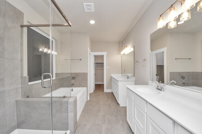 Building Photo - 32307 Fly Fish Wy