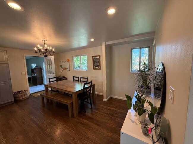 Building Photo - Beautifully Renovated Boulder Gem with Bac...