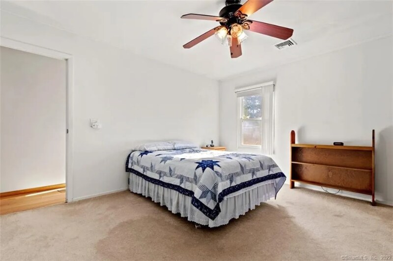 Building Photo - 8 Indian Field Rd