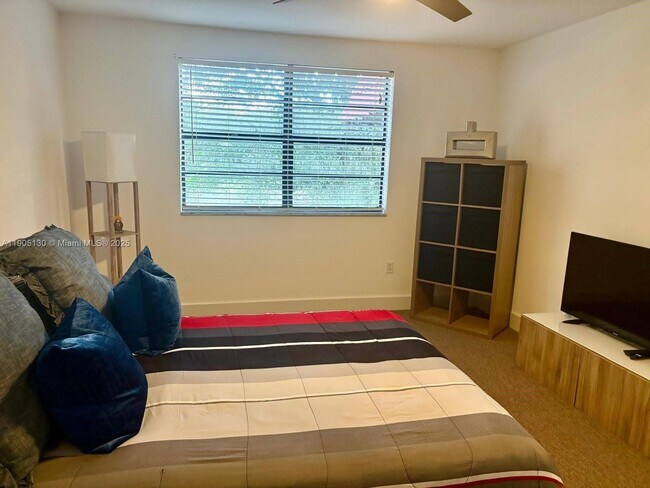 Building Photo - 8632 NW 34th Pl