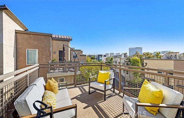 Building Photo - 39 Waldorf