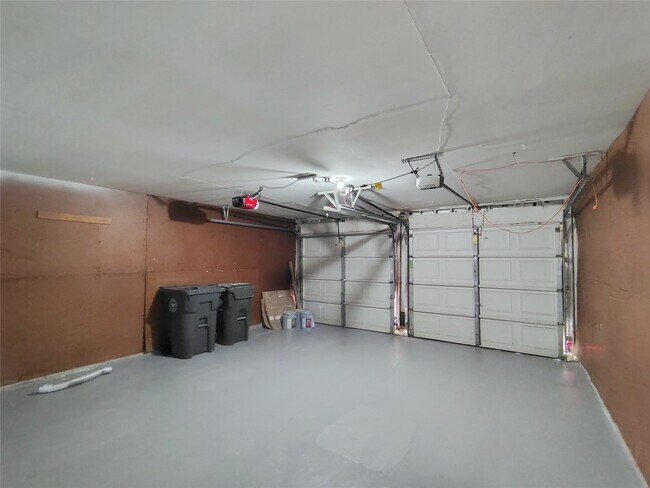 Building Photo - 4403 Waterfall Way