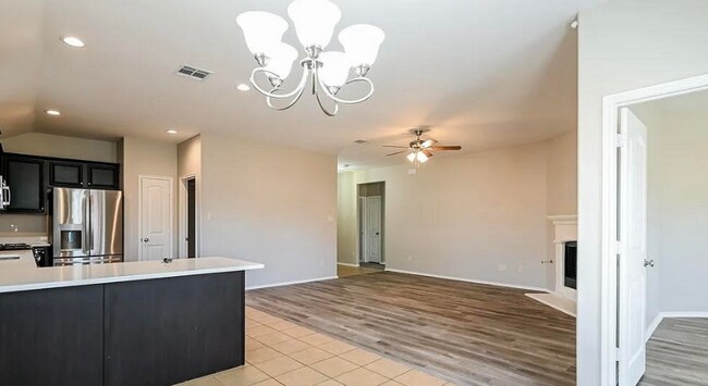 Building Photo - 113 Independence Tr