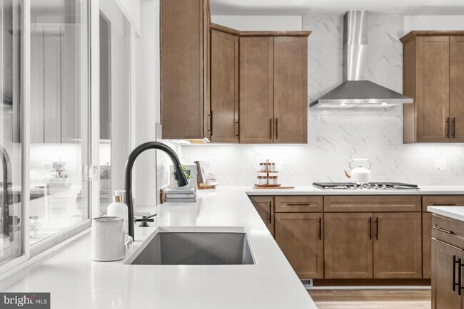 Building Photo - 42338 Nelsonville Ter