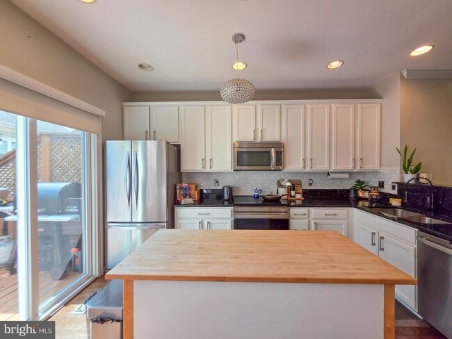 Building Photo - 5303 Arapaho Ln